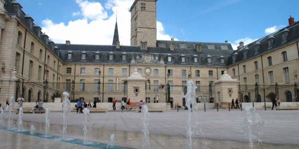Palais_Dijon.jpg